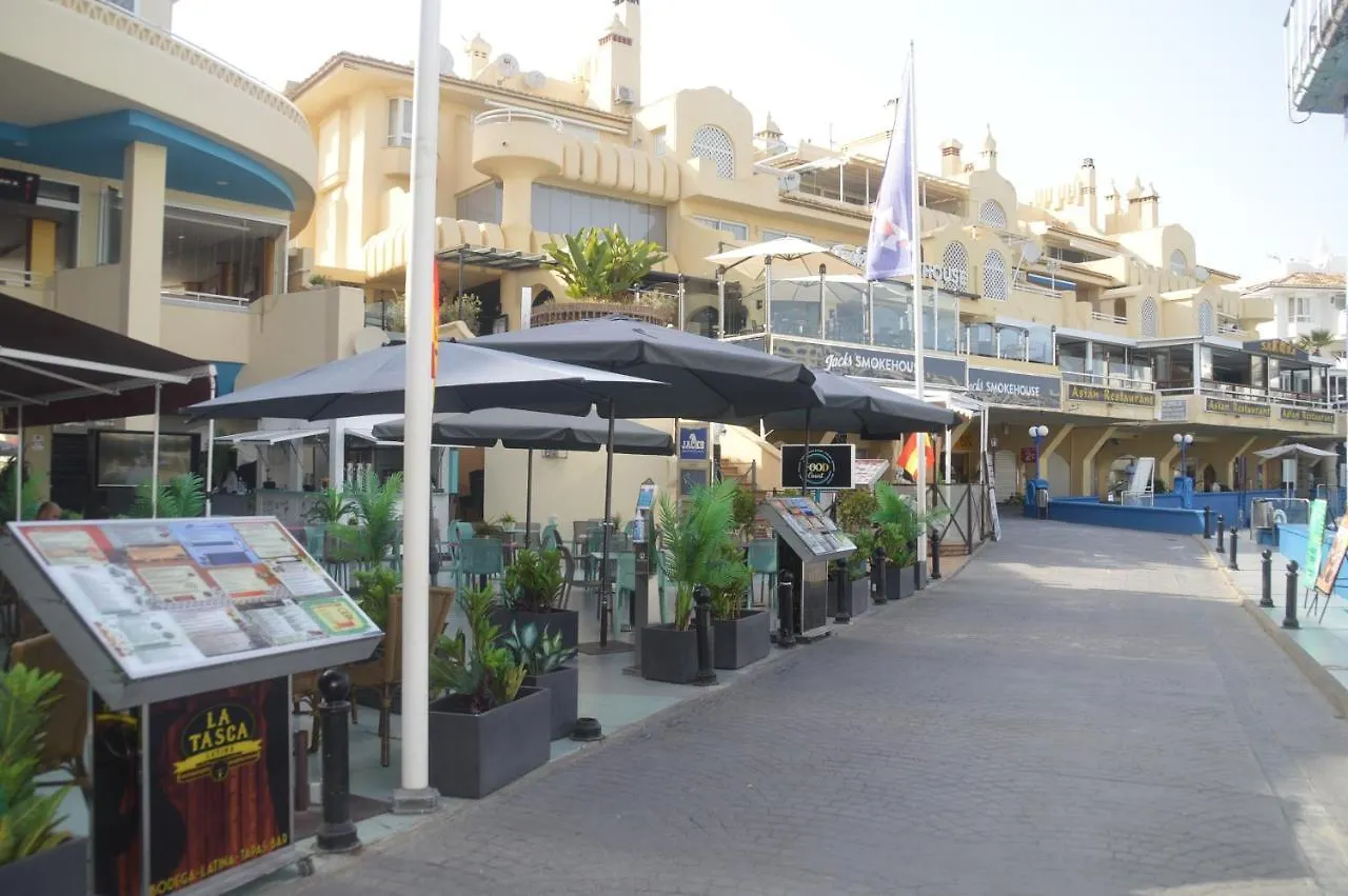 VIVE BENALMÁDENA Apartamento LUXE PUERTO MARINA, Primera Línea de Playa Espanha